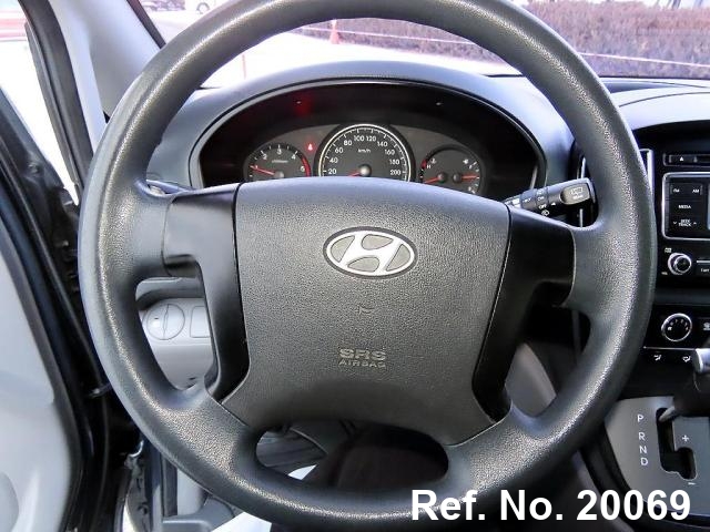  Hyundai / Grand Starex Stock No. 20069